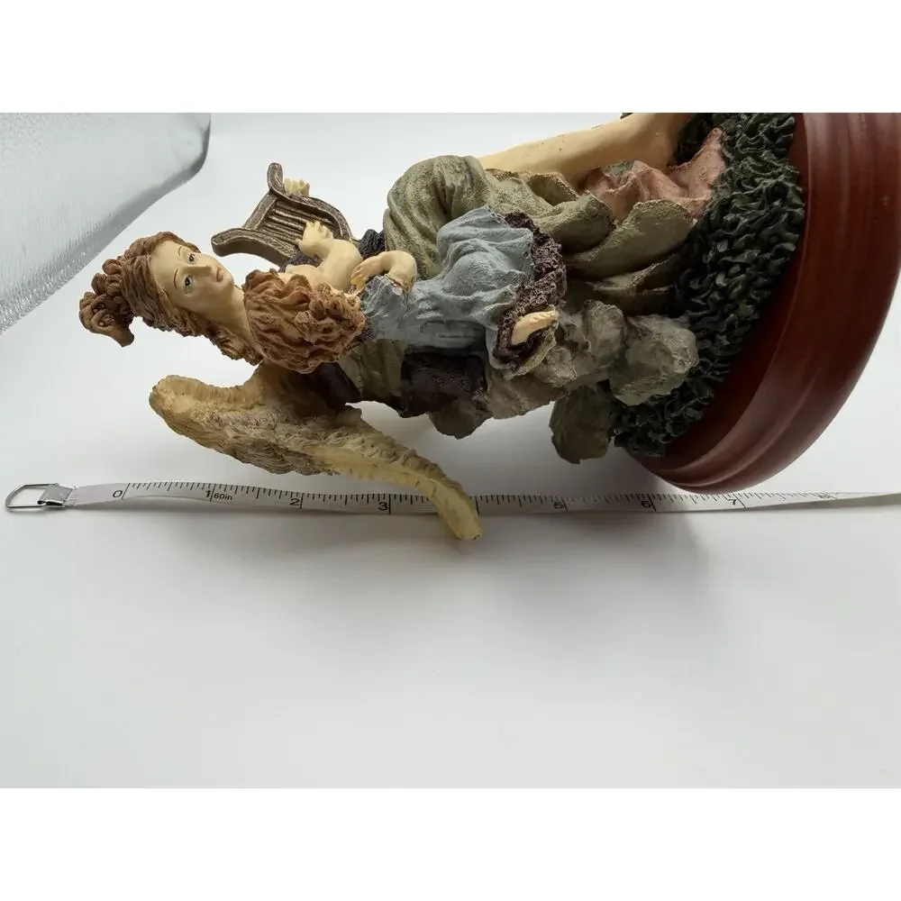 House of Lloyd Vintage Angel Playing Harp w/Child Resin Figurine 7